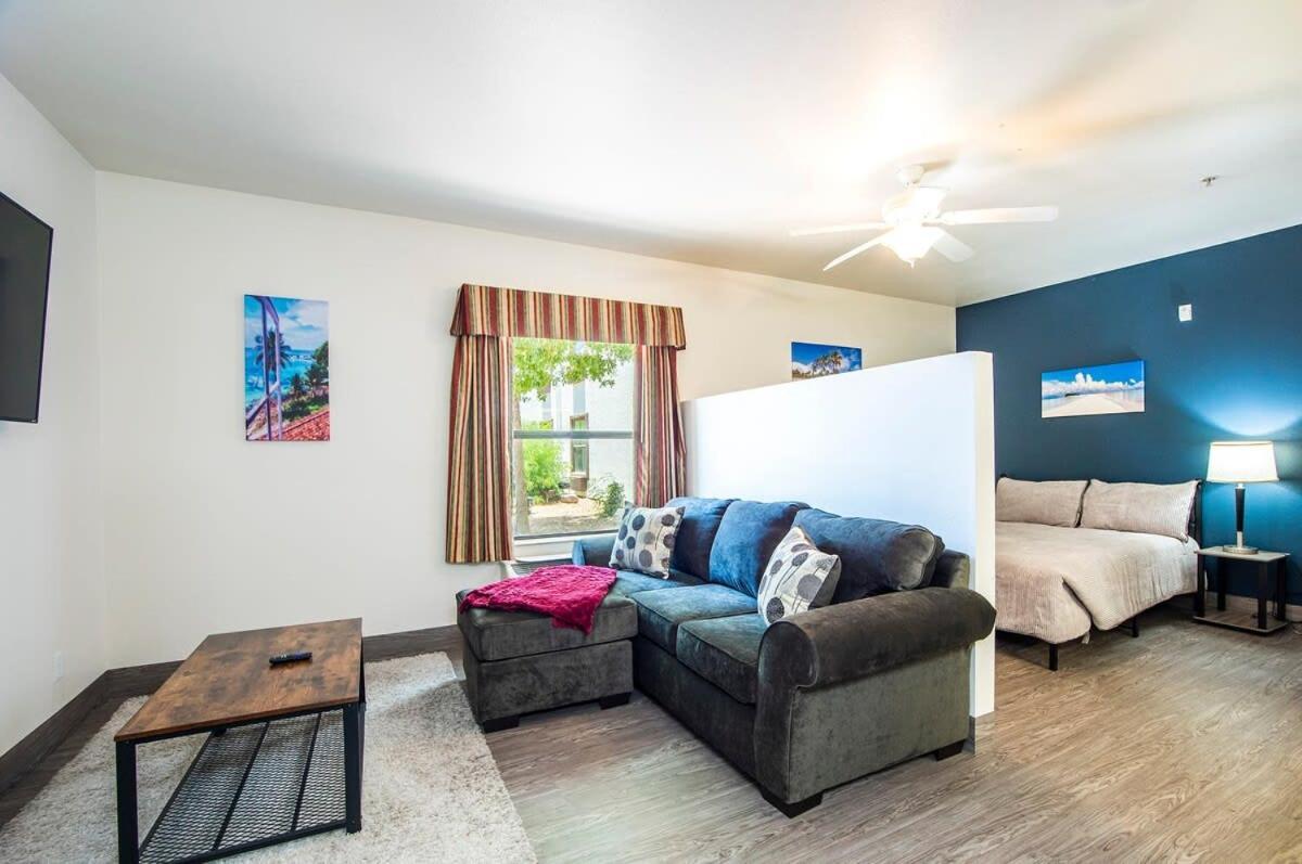 Vistas 116 - Modern Luxury Amenities Sleeps 6 Villa เซียร์รา วิสตา ภายนอก รูปภาพ